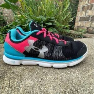 Kids Under Armour Micro G Speed Swift Running shoes size 6.5Y
